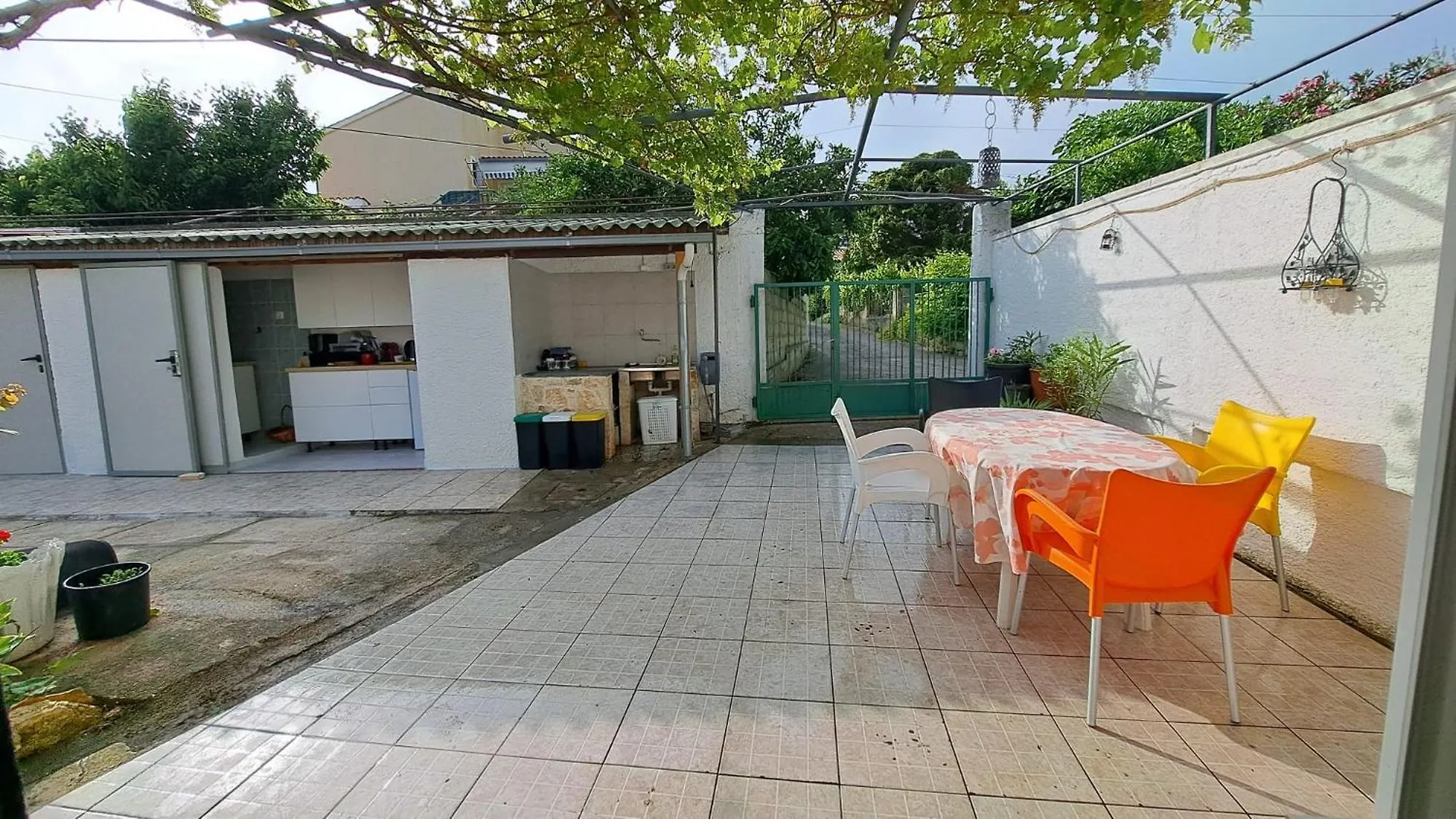 Zefir Apartments 프레멘투라