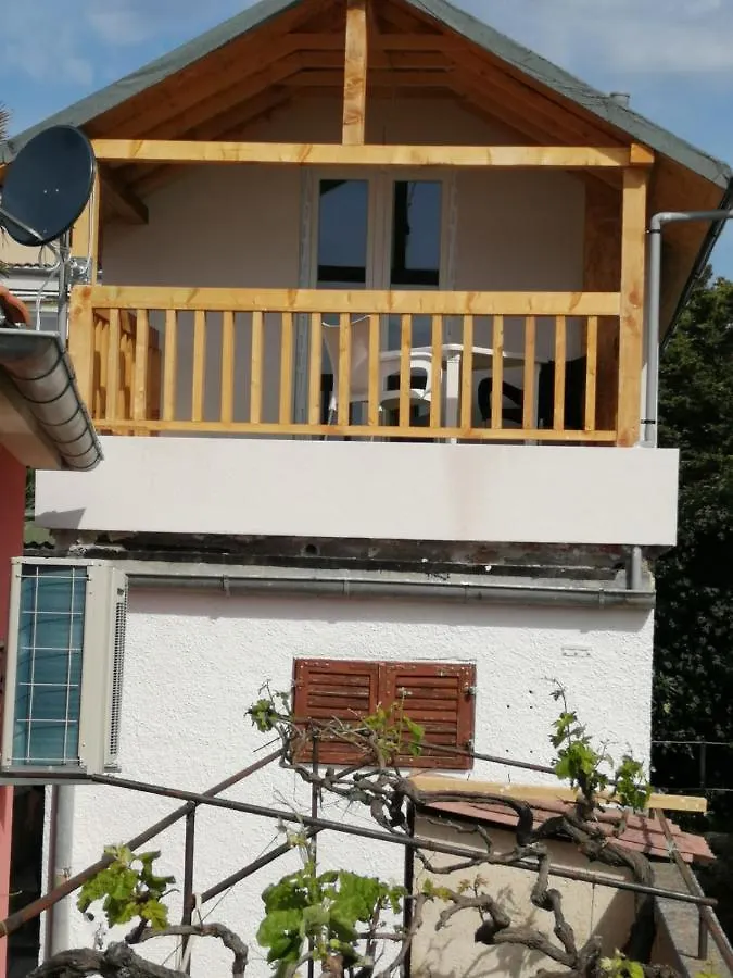 Zefir Apartments Premantura