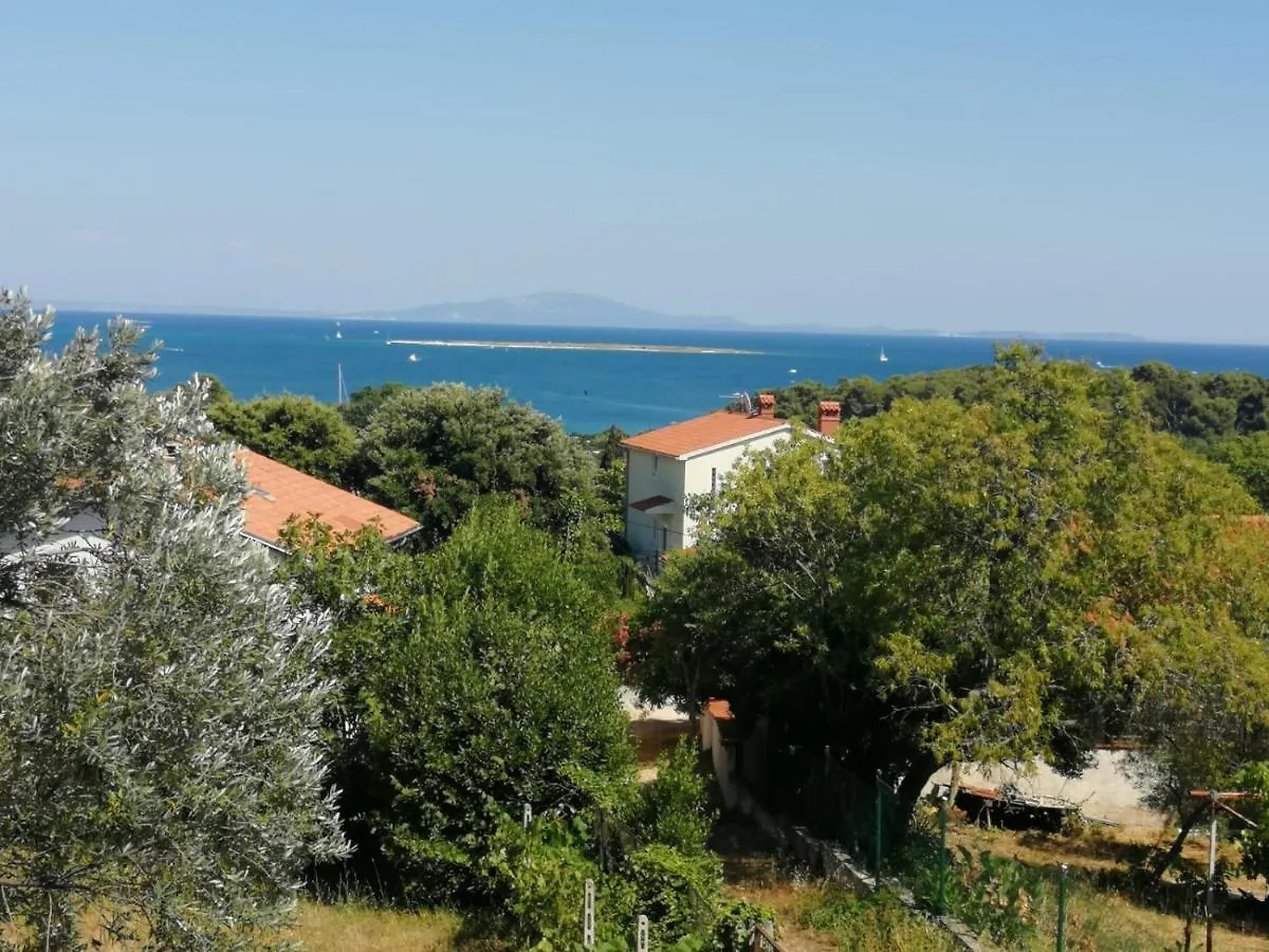 Zefir Apartments Premantura